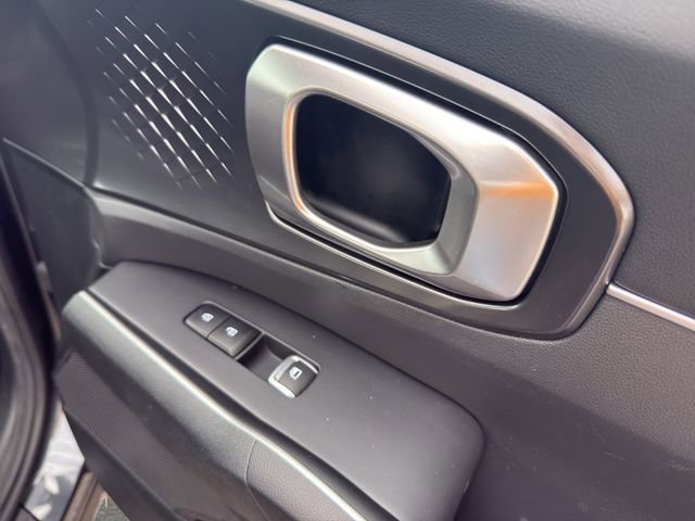 Used 2021 Kia Sorento S w/ Panoramic Sunroof Package image 16
