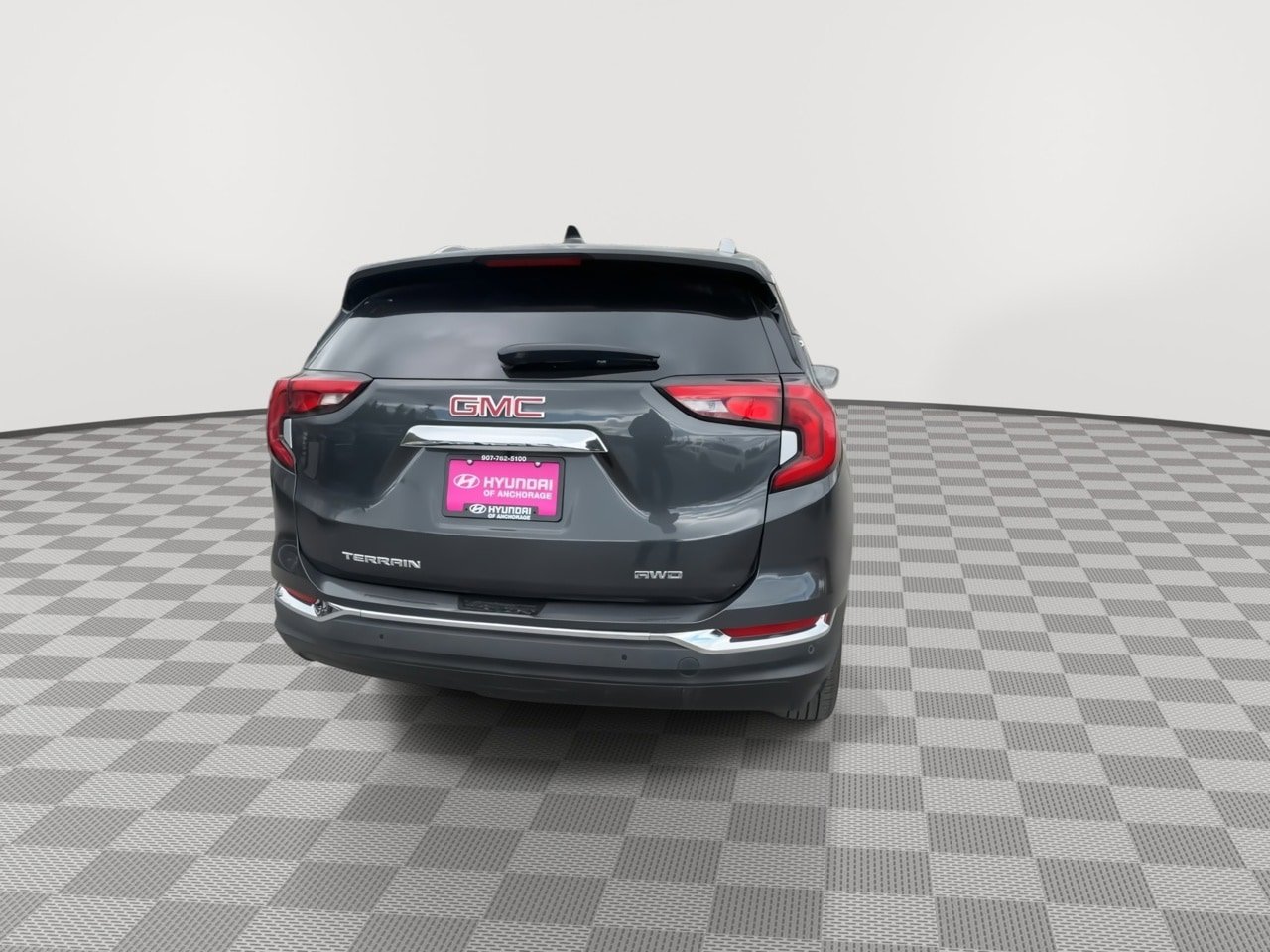 Used 2018 GMC Terrain SLT w/ Infotainment Package II AWD/4WD image 7
