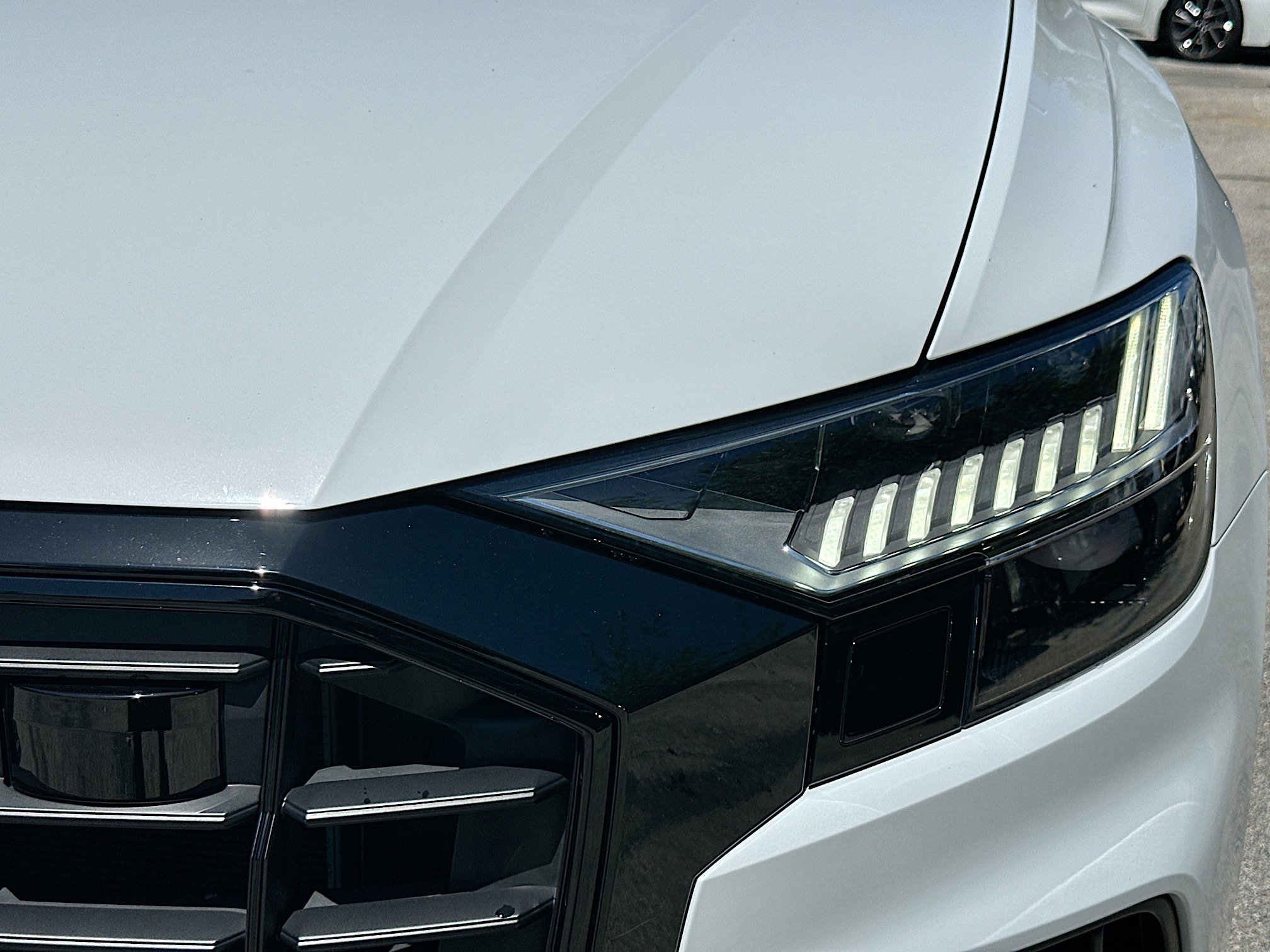 Used 2023 Audi Q8 Premium Plus AWD/4WD image 31