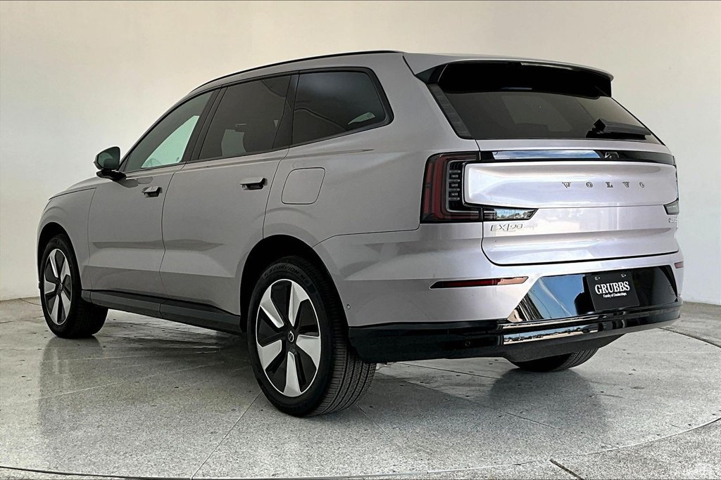 New 2026 Volvo EX90 Plus RWD image 4