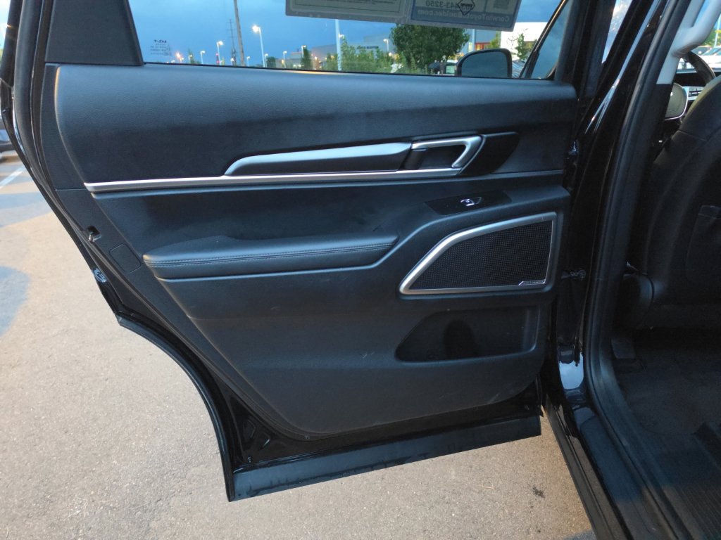 Used 2025 Kia Telluride S AWD/4WD image 21