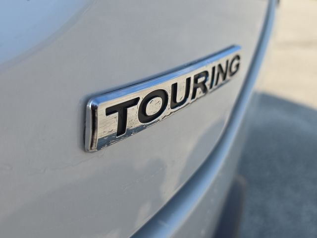 Used 2025 Honda Pilot Touring image 9