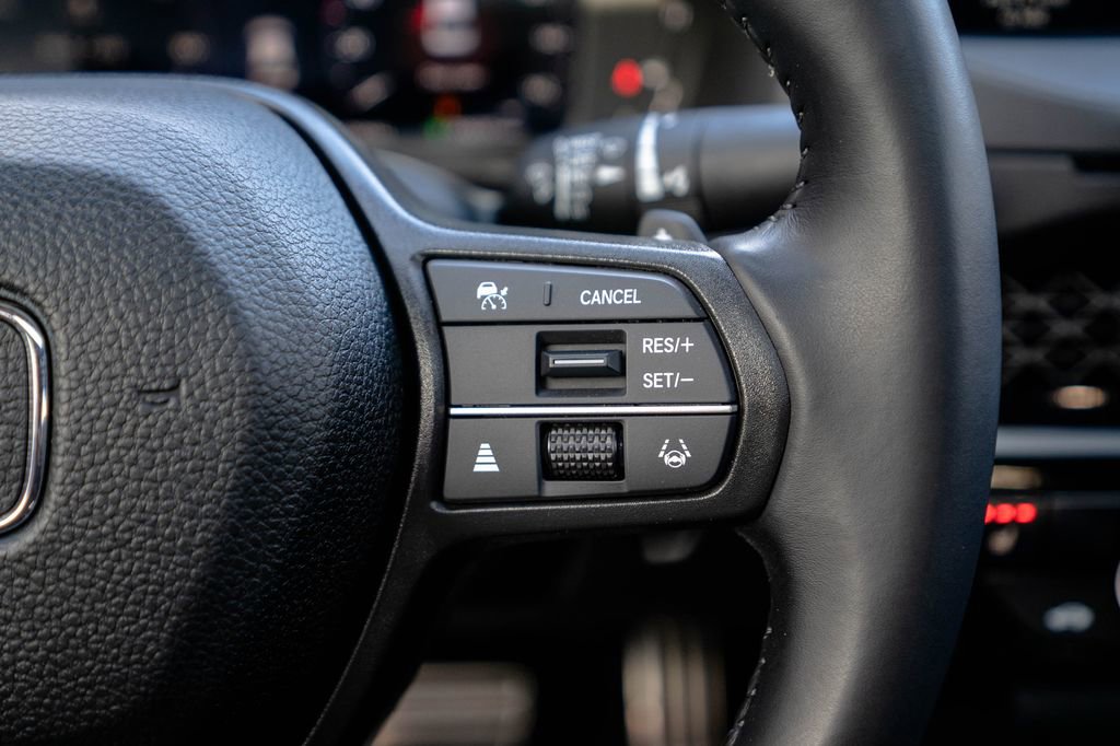 Used 2025 Honda Accord Sport image 17