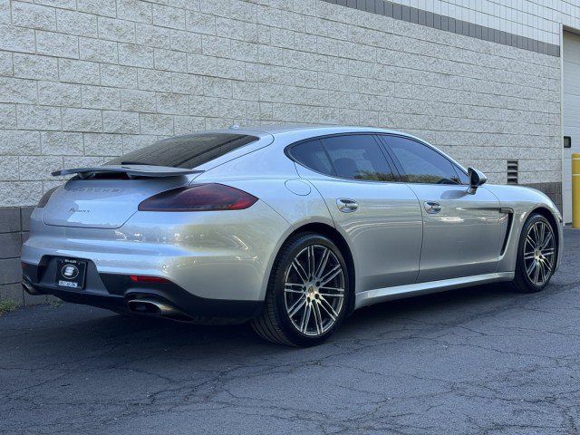 Used 2016 Porsche Panamera Edition RWD image 3