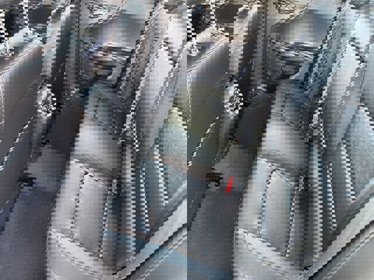 Used 2020 Chevrolet Malibu LT w/ Leather Package image 25