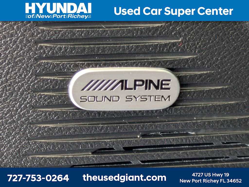 Used 2023 Dodge Challenger R/T w/ Plus Package RWD image 31