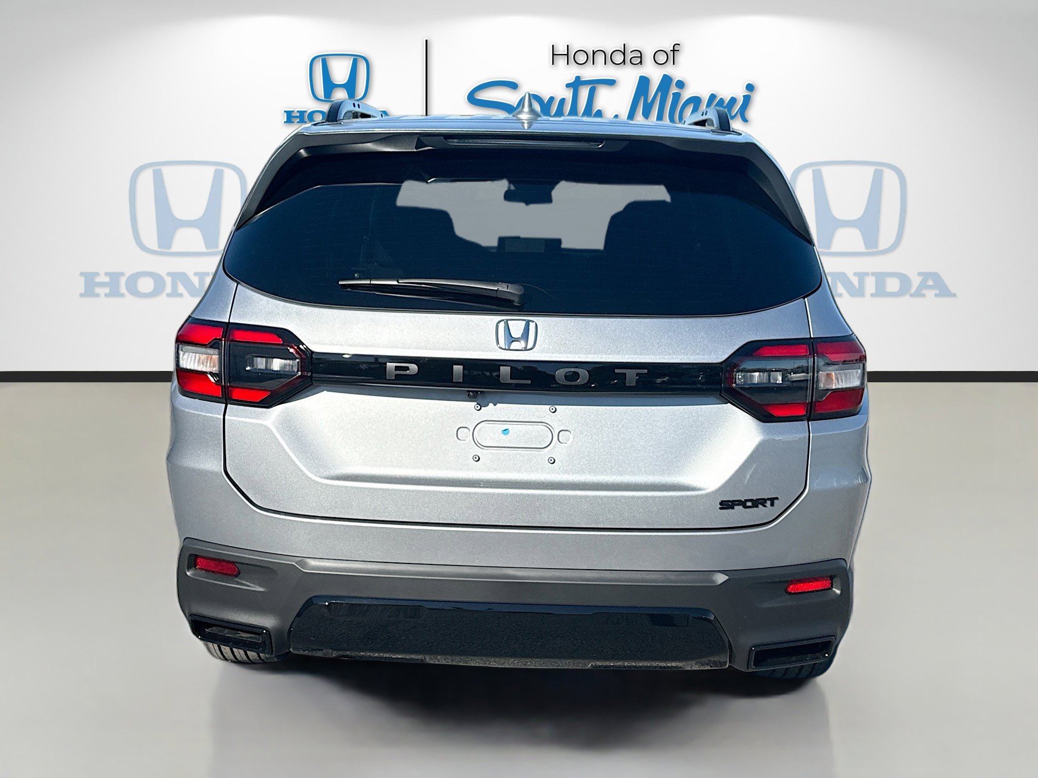 New 2026 Honda Pilot Sport image 6