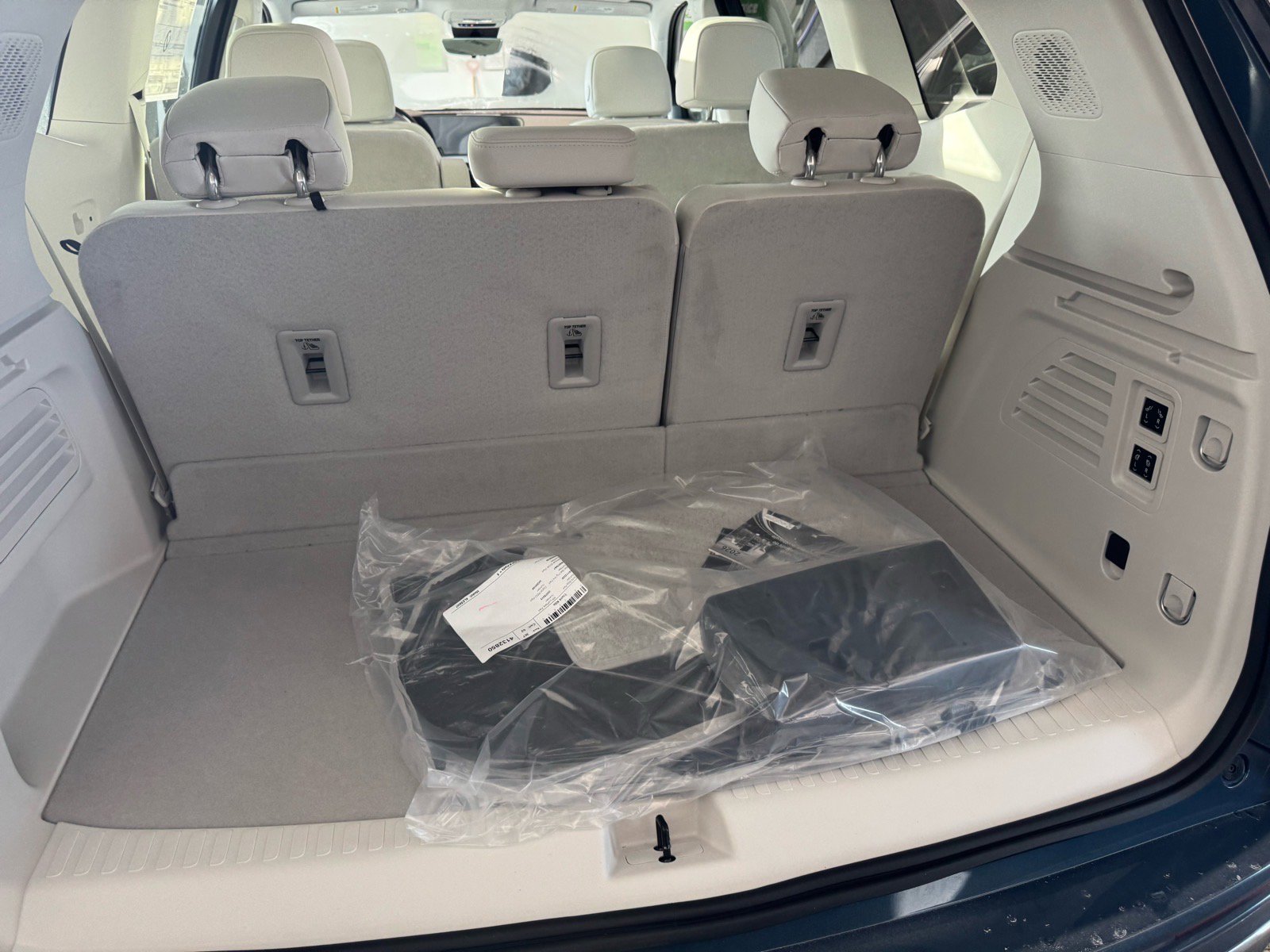 New 2026 Buick Enclave Avenir w/ Super Cruise Package image 8