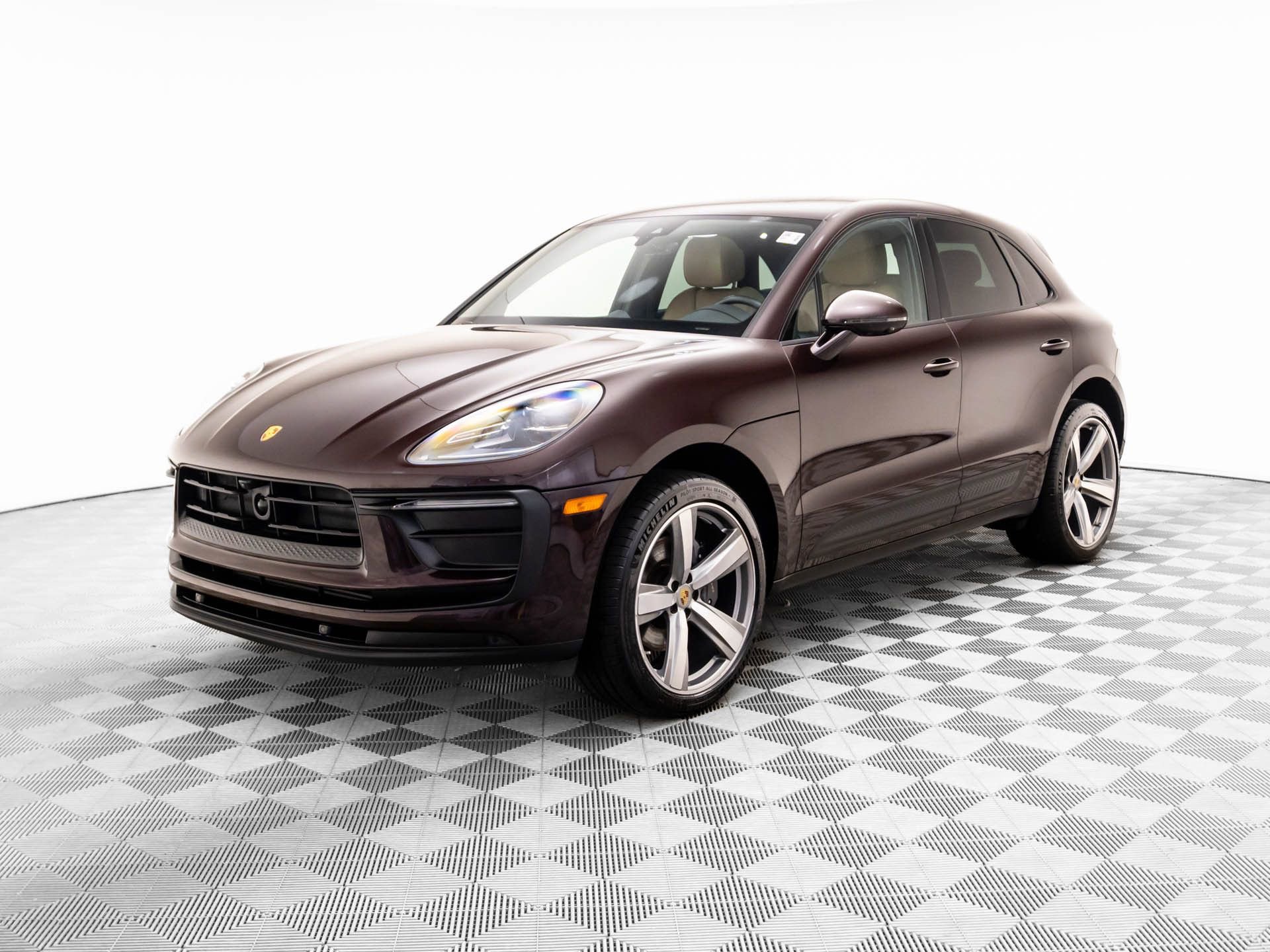 Certified 2023 Porsche Macan