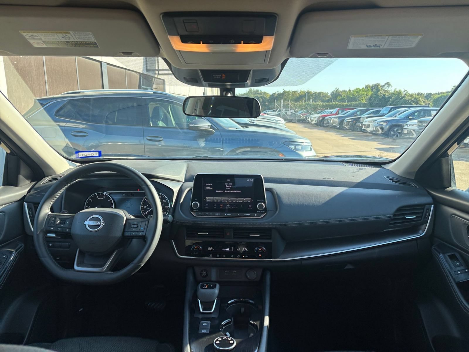 Used 2026 Nissan Rogue SV AWD/4WD image 34