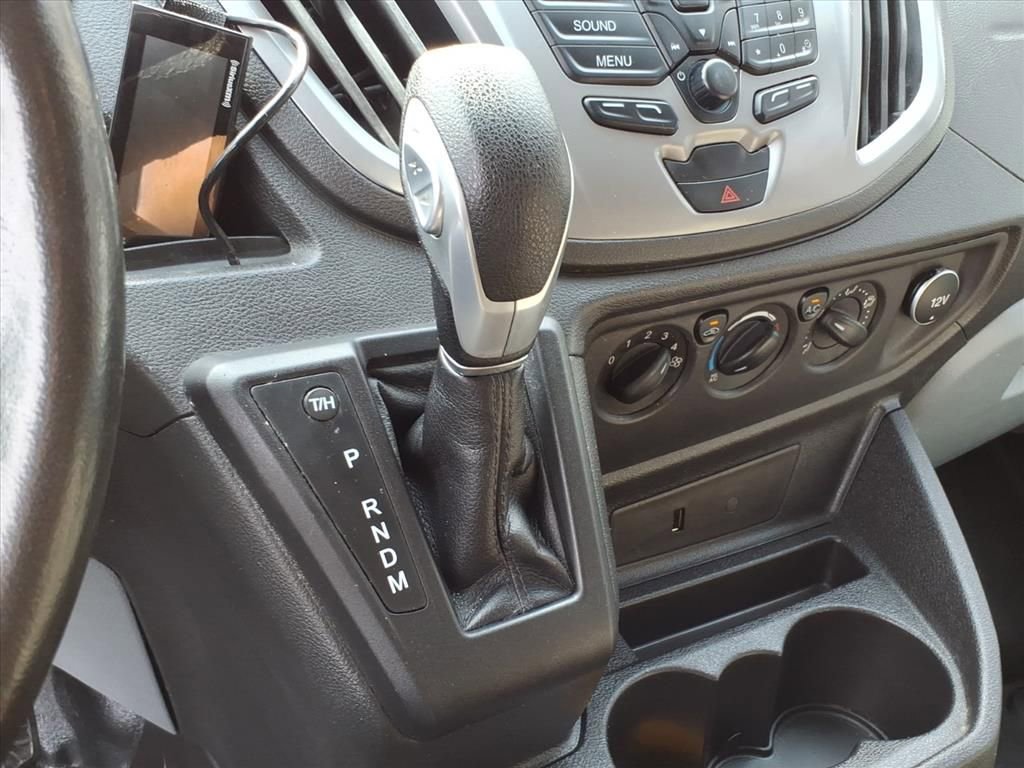 Used 2017 Ford Transit 150 XLT image 19
