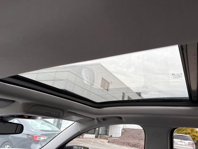 Used 2020 GMC Terrain SLT w/ Preferred Package image 12
