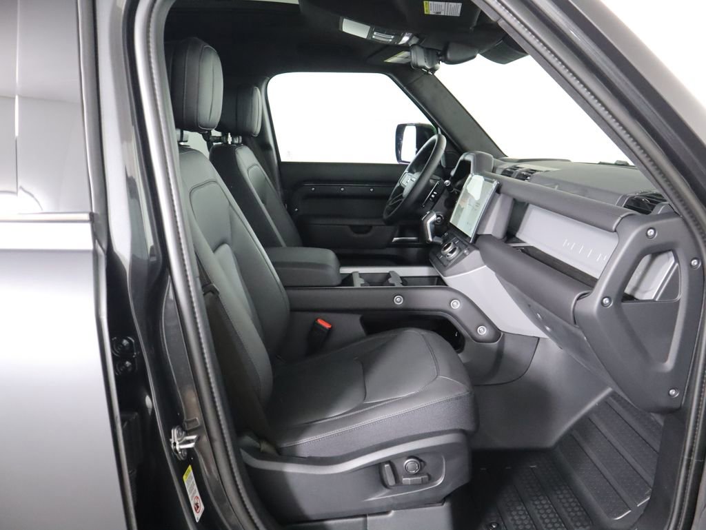 New 2026 Land Rover Defender 110 V8 image 21
