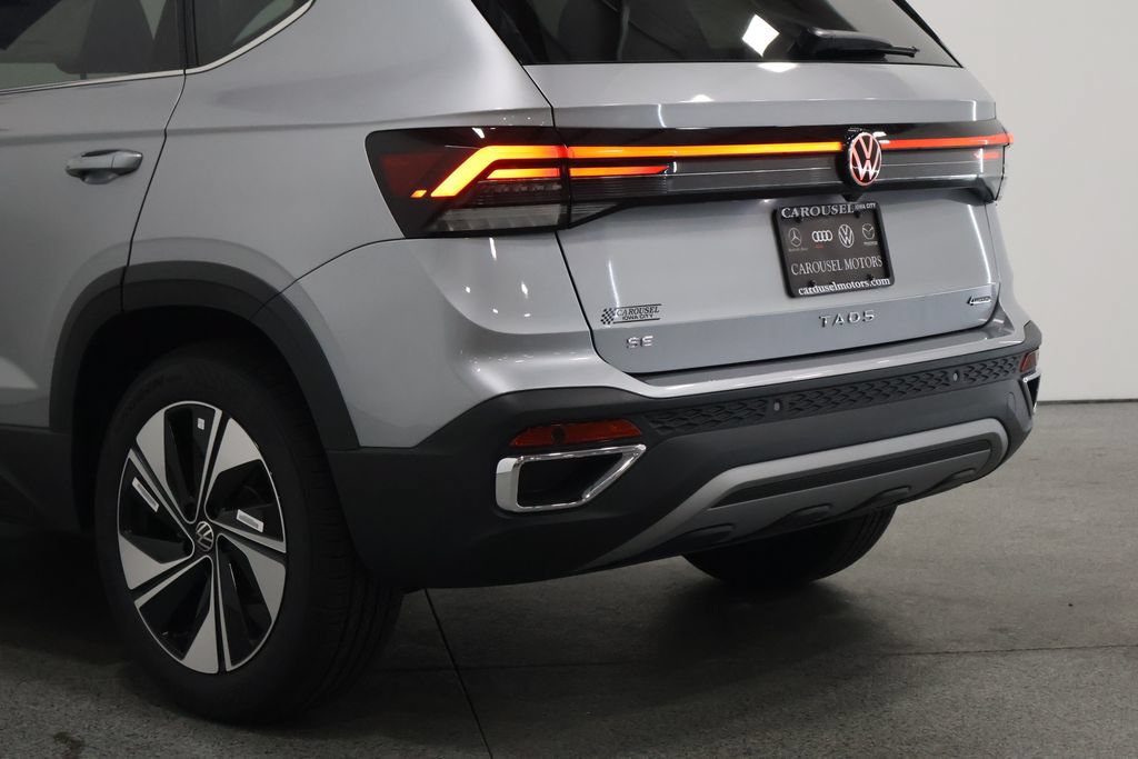 New 2026 Volkswagen Taos SE AWD/4WD image 10