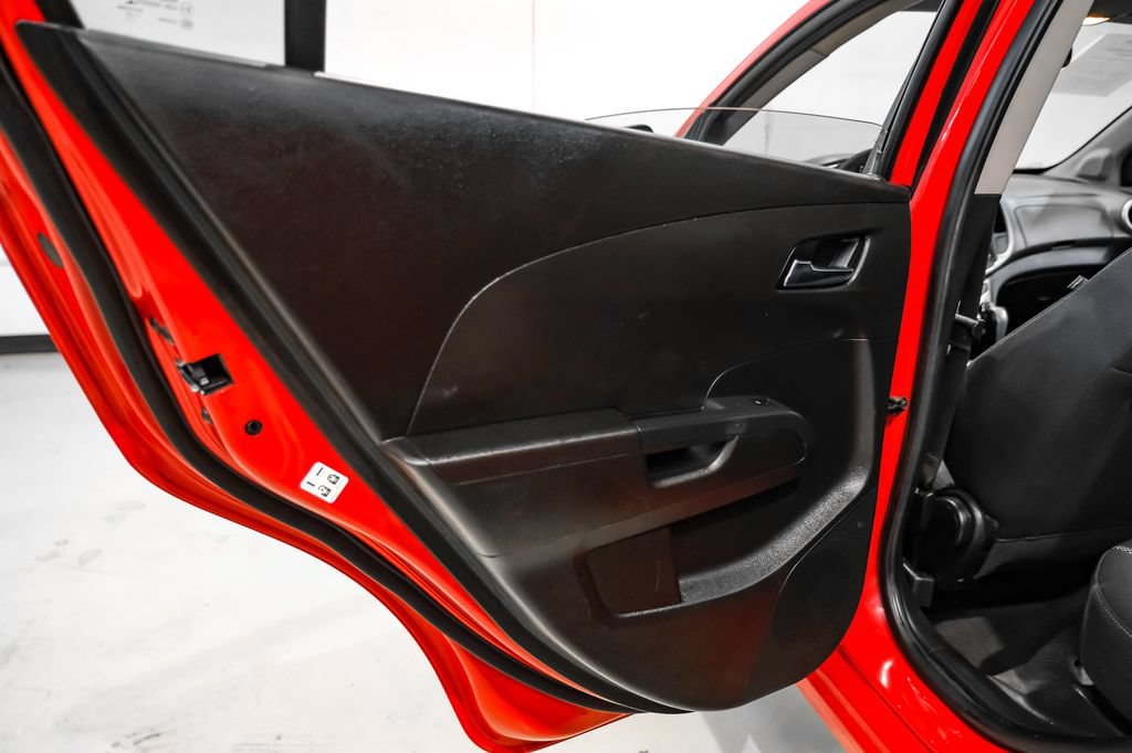 Used 2018 Chevrolet Sonic LT FWD image 42