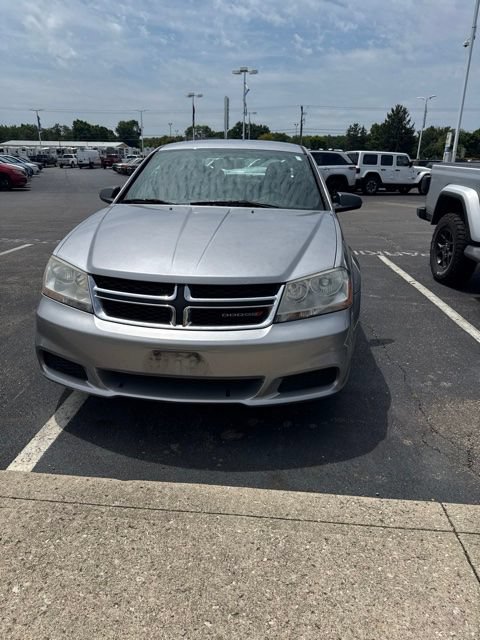 Used 2014 Dodge Avenger SE w/ Sport Appearance Group FWD image 2