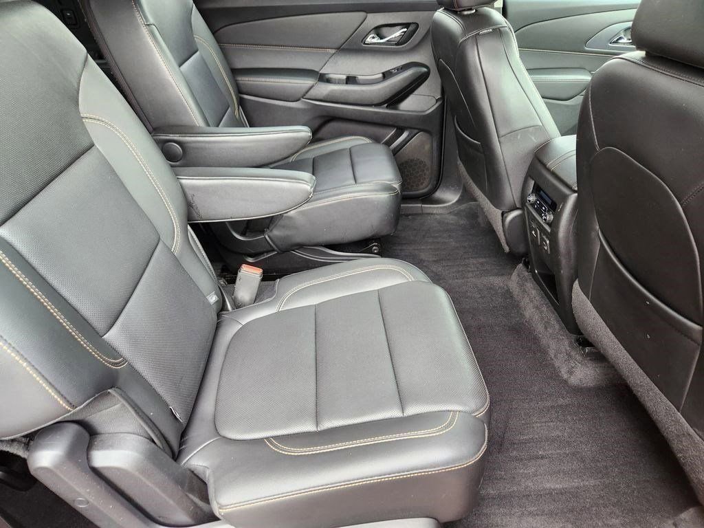 Used 2020 Chevrolet Traverse Premier w/ LPO, Black Accent Package image 20