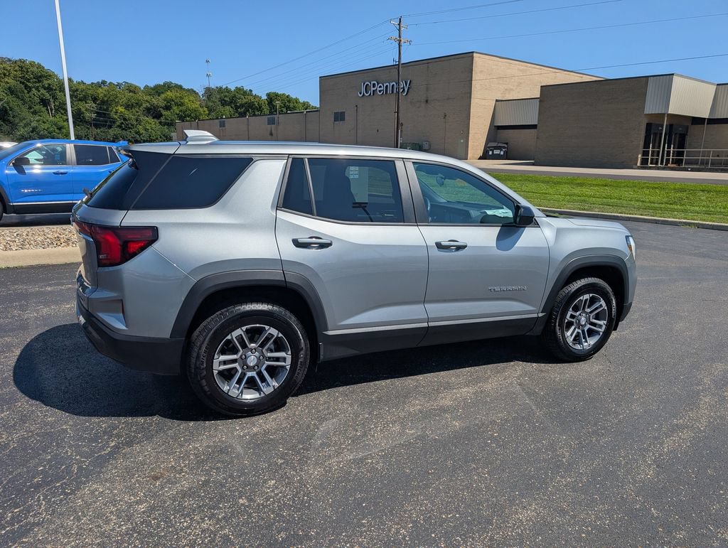 Used 2025 GMC Terrain Elevation AWD/4WD image 8
