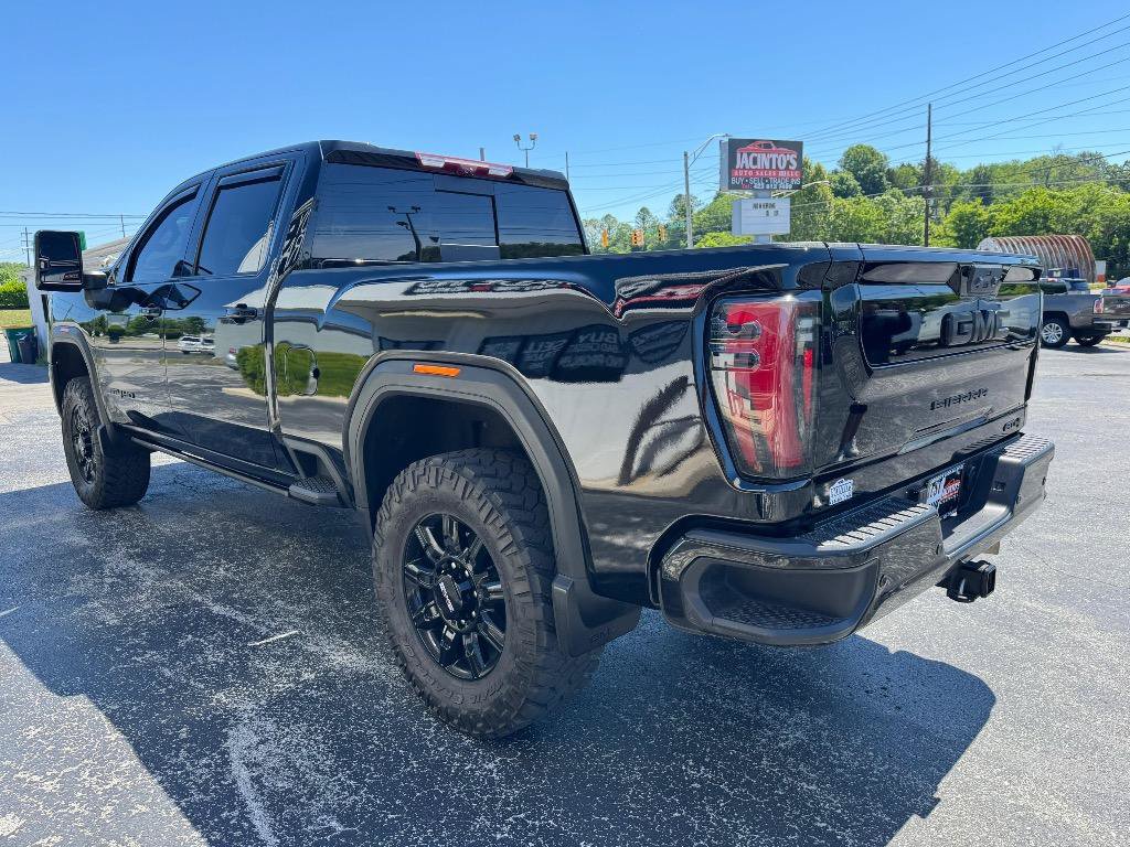 Used 2024 GMC Sierra 2500 AT4 w/ AT4 Premium Plus Package AWD/4WD image 7