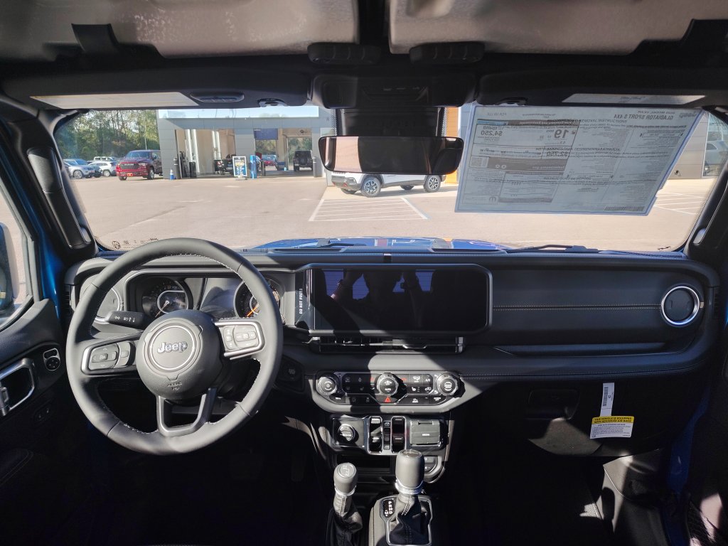 New 2025 Jeep Gladiator Sport w/ Premium Package AWD/4WD image 31