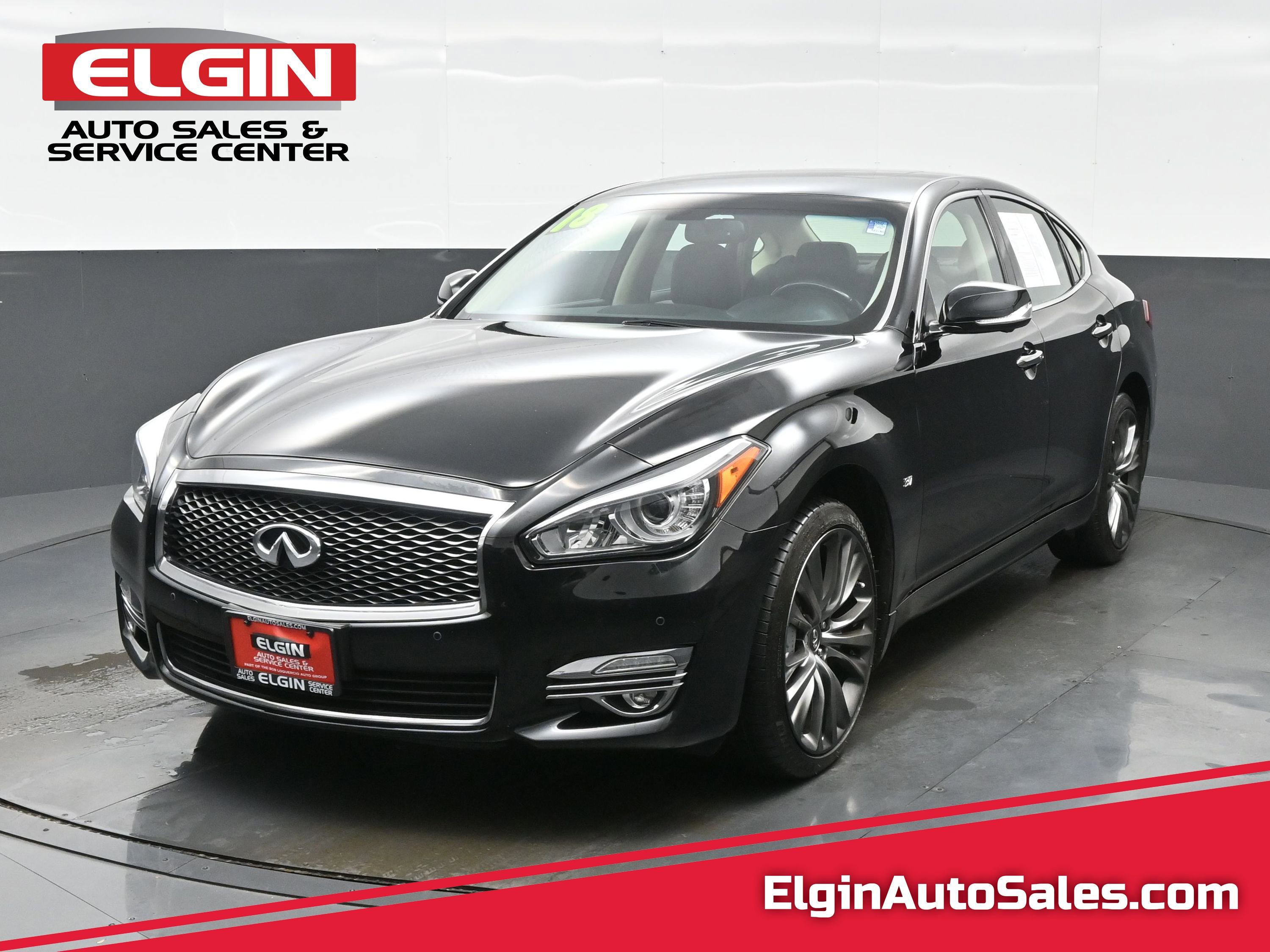Used 2018 INFINITI Q70 Luxe image 1