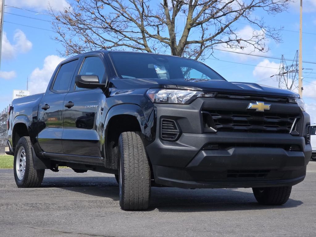 Used 2023 Chevrolet Colorado W/T image 10