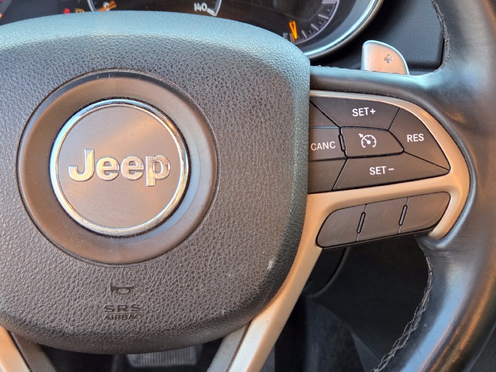 Used 2015 Jeep Grand Cherokee Laredo AWD/4WD image 26