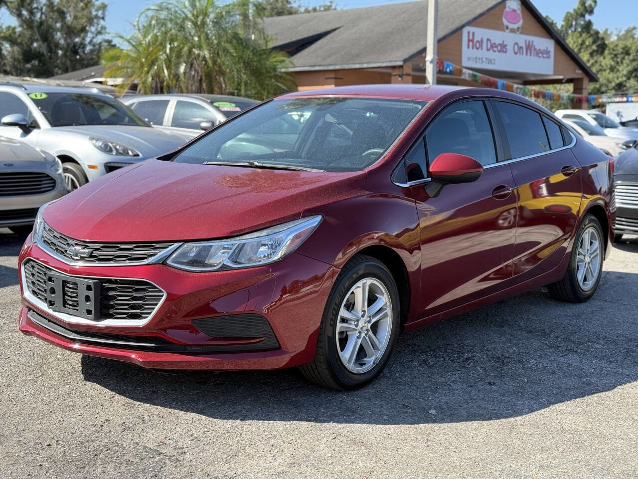 Used 2017 Chevrolet Cruze LT w/ Convenience Package image 2