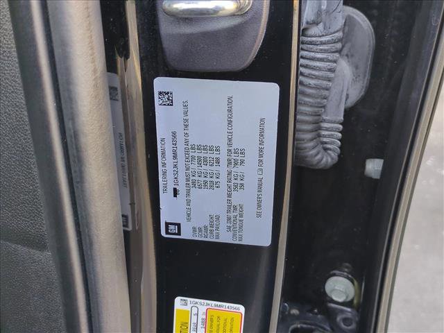 Used 2021 GMC Yukon XL Denali w/ Denali Premium Package image 30