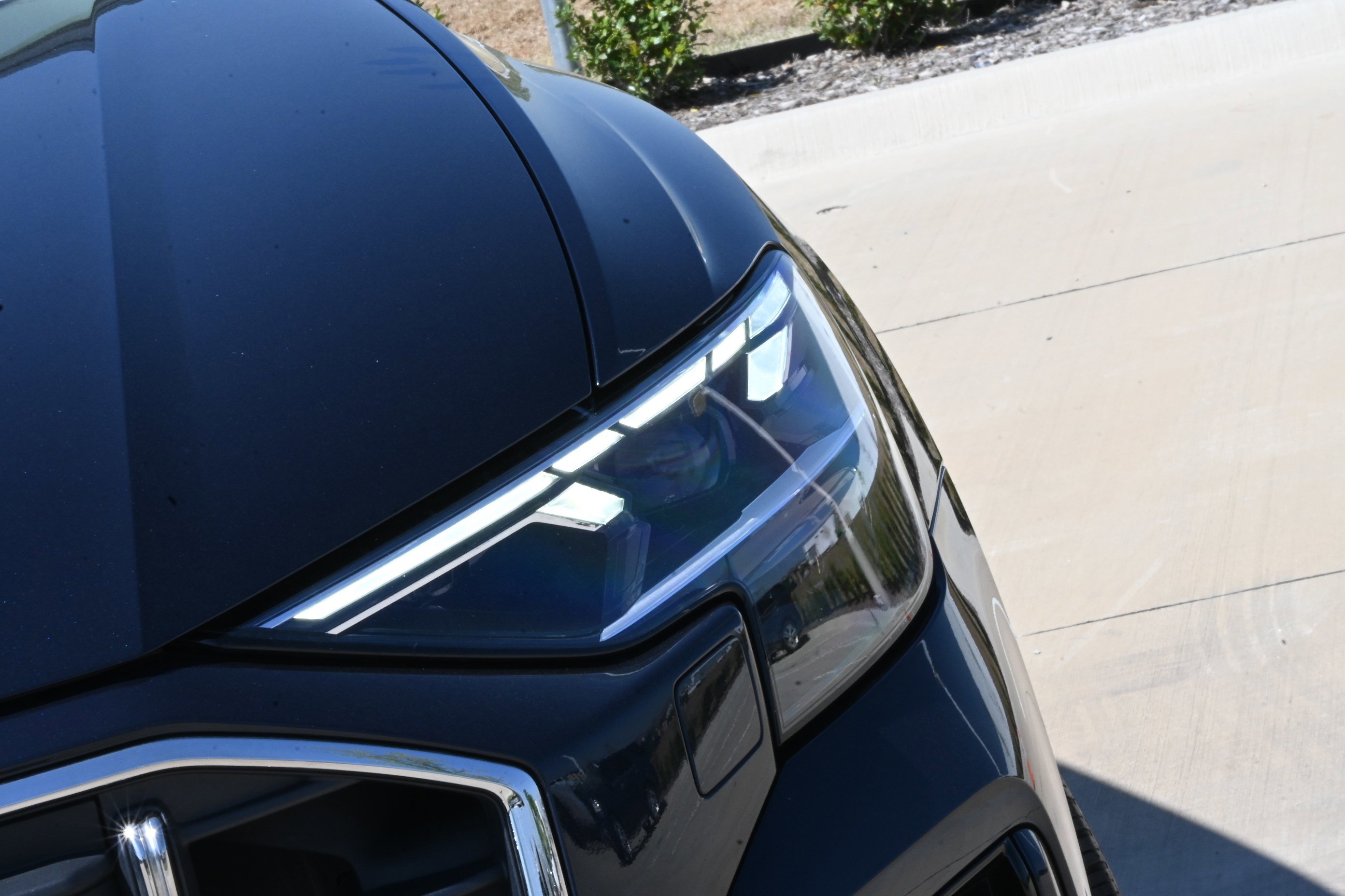 Used 2024 Audi Q8 Premium Plus image 9