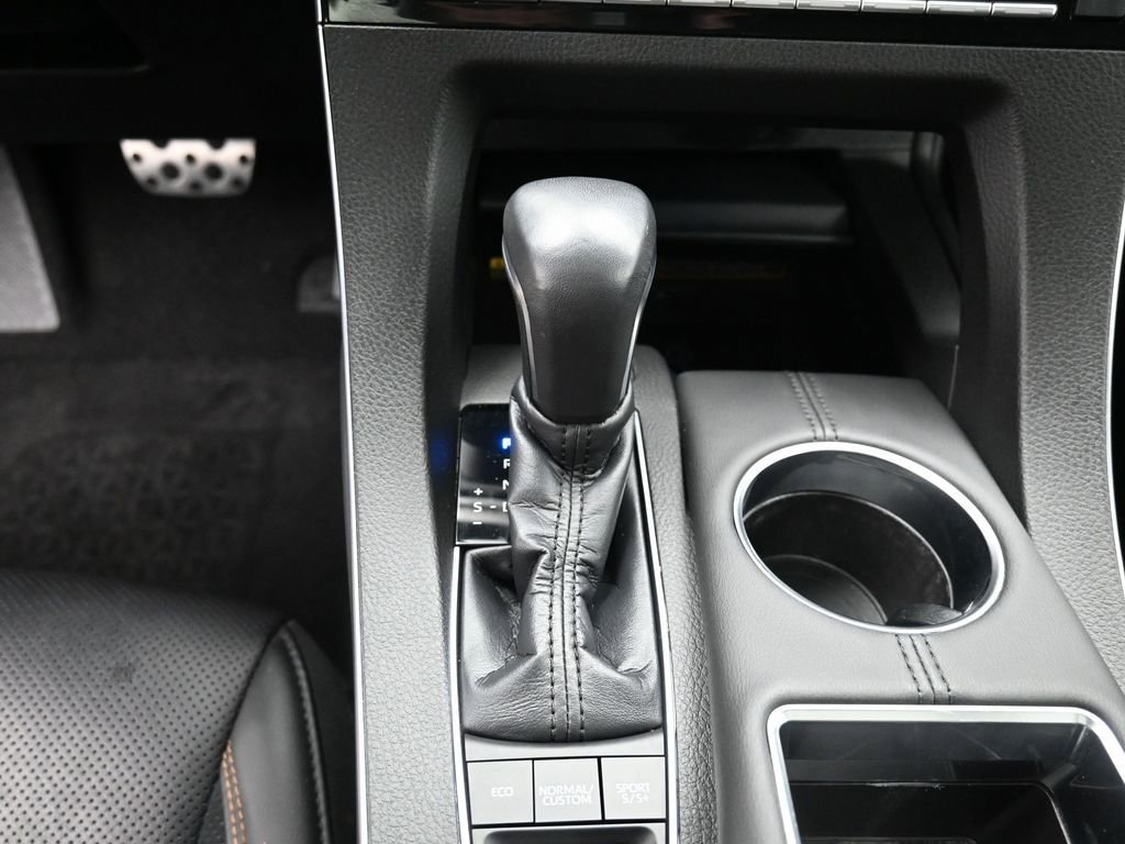 Certified 2020 Toyota Avalon Touring w/ Advanced Safety Package FWD image 25