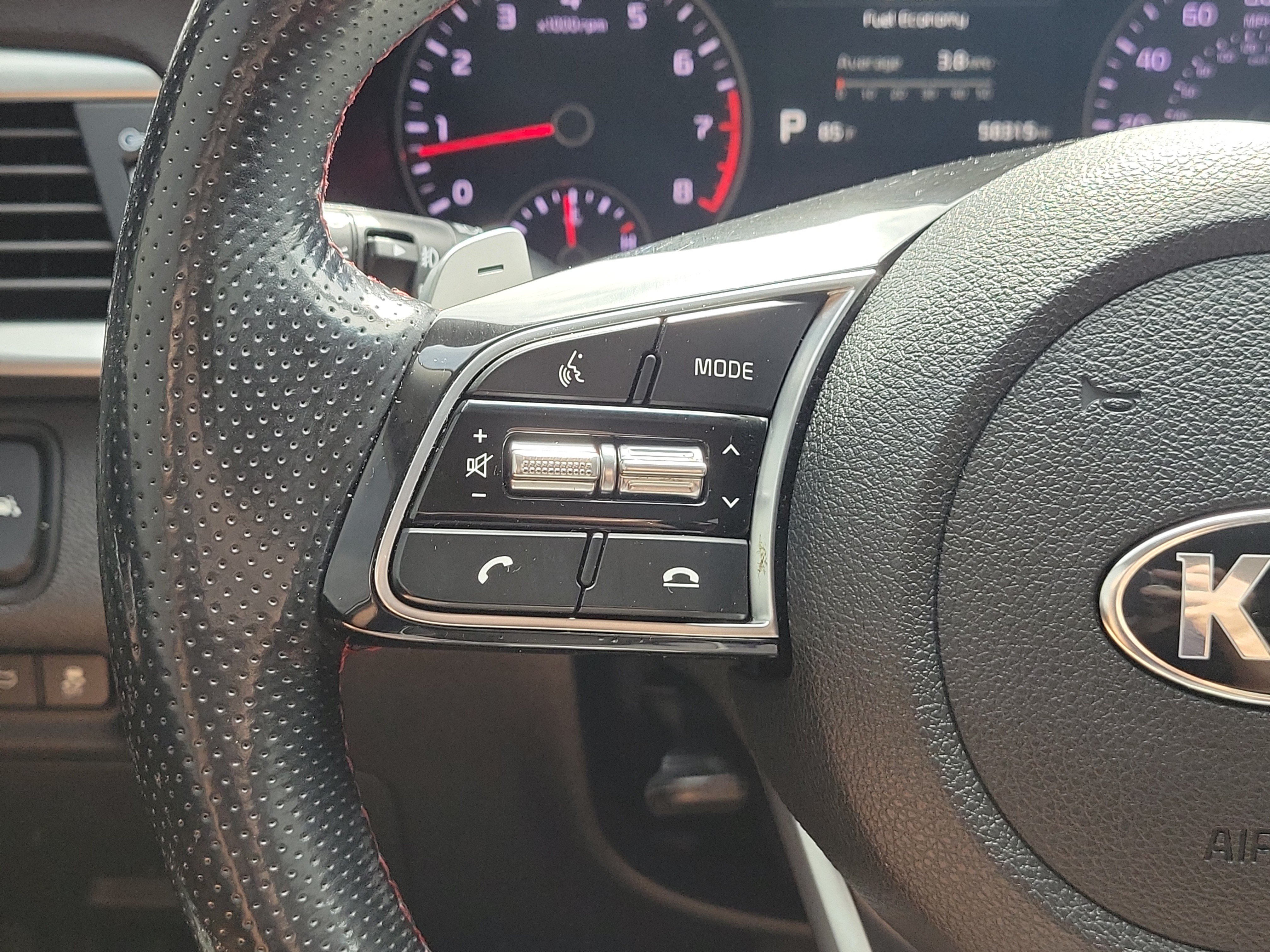 Used 2019 Kia Optima SX FWD image 16