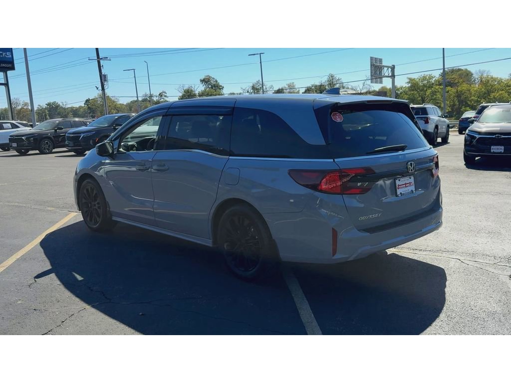 Used 2025 Honda Odyssey Elite image 6