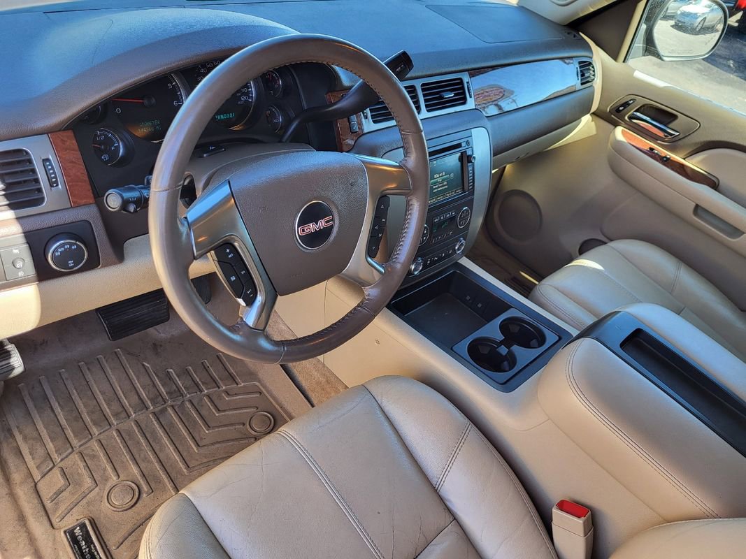 Used 2007 GMC Yukon SLT w/ SLT Preferred Equipment Group image 18