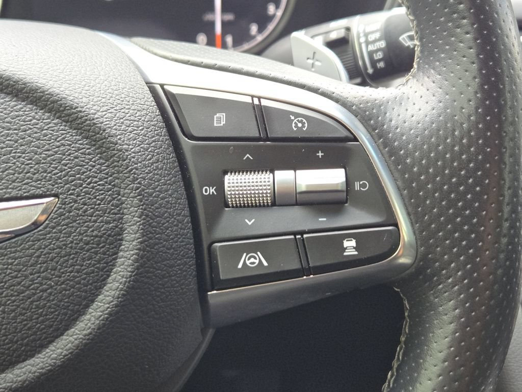 Used 2022 Genesis G70 3.3T RWD image 24