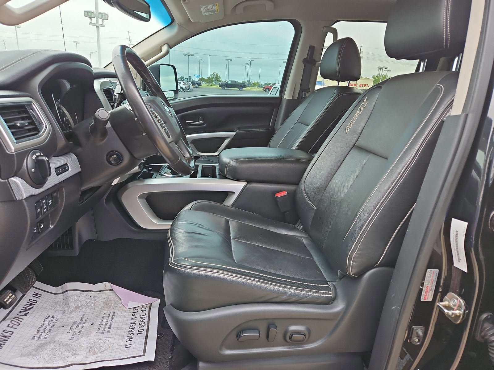 Used 2019 Nissan Titan PRO-4X w/ Pro-4x Convenience Package AWD/4WD image 7