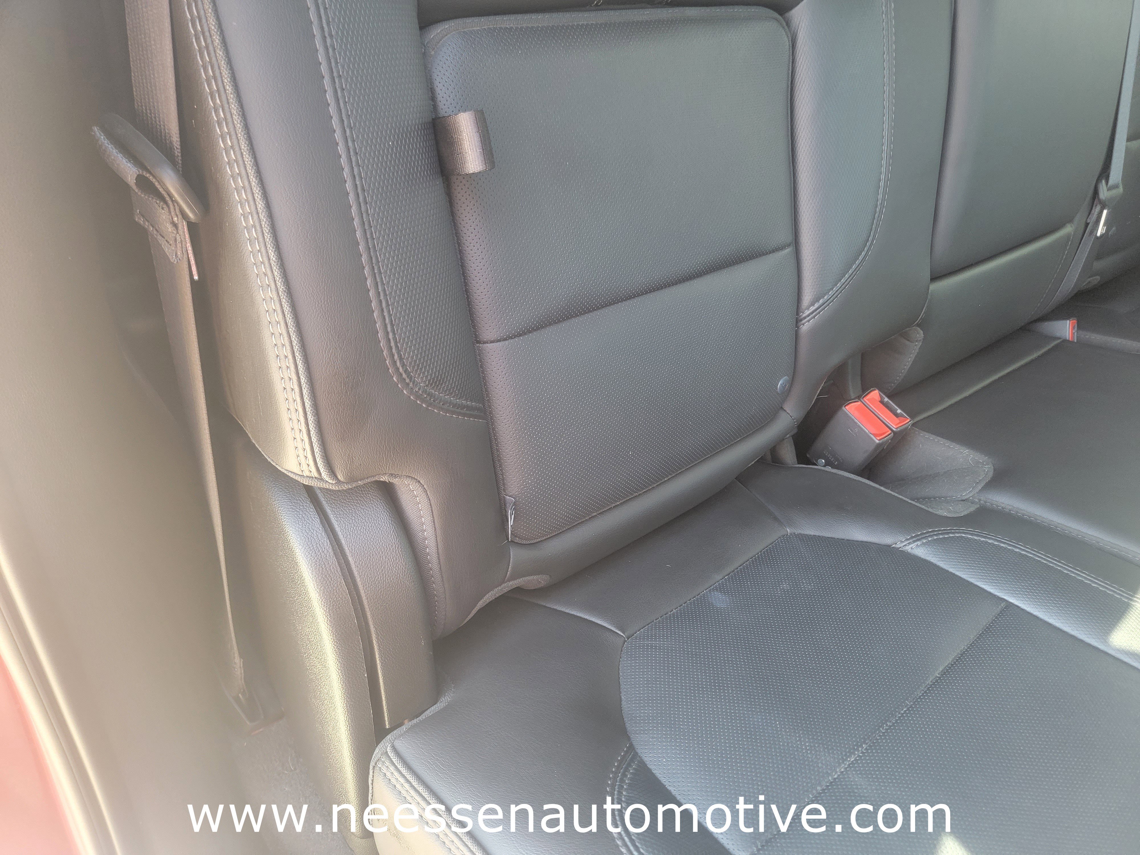 Used 2019 Chevrolet Silverado 1500 High Country w/ Technology Package image 12