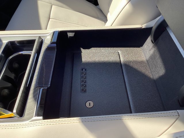 New 2023 Jeep Wagoneer Series III w/ Preferred Equipment Group image 19