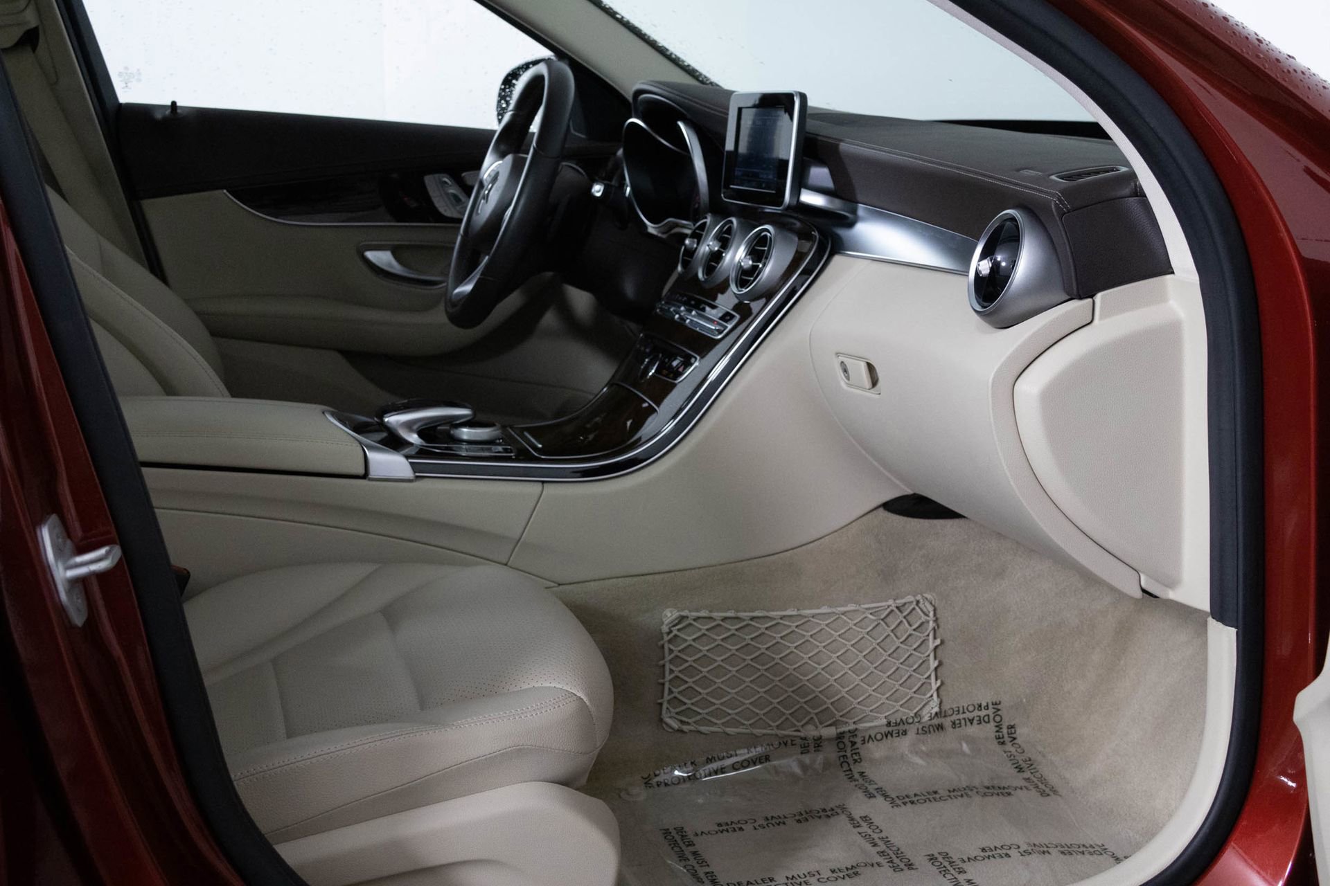 Used 2016 Mercedes-Benz C 300 4MATIC Sedan image 38