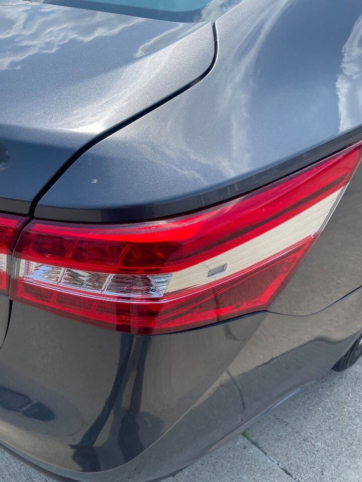 Used 2013 Toyota Avalon Limited image 23