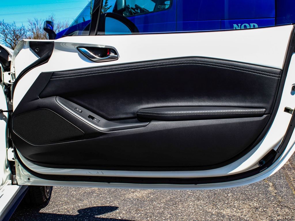 Used 2024 MAZDA MX-5 Miata Club image 11