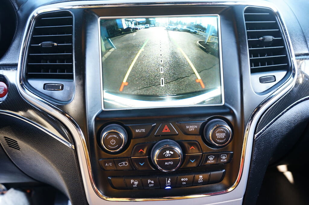 Used 2018 Jeep Grand Cherokee SRT image 22