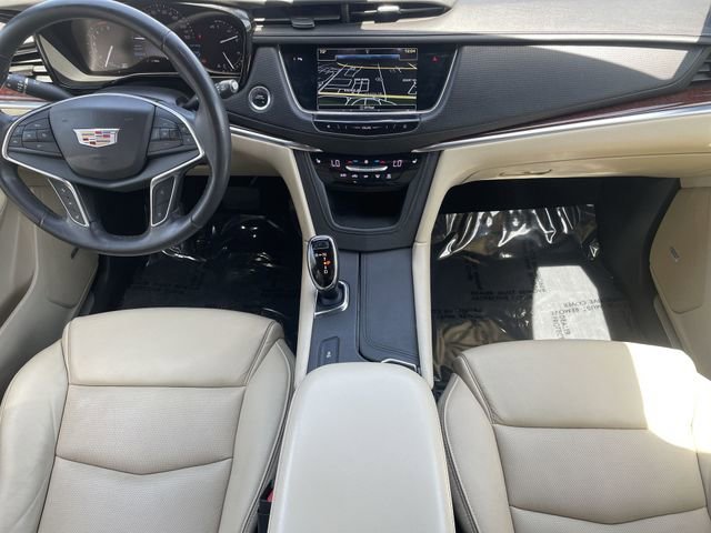 Used 2018 Cadillac XT5 Luxury w/ Driver Awareness Package FWD image 21