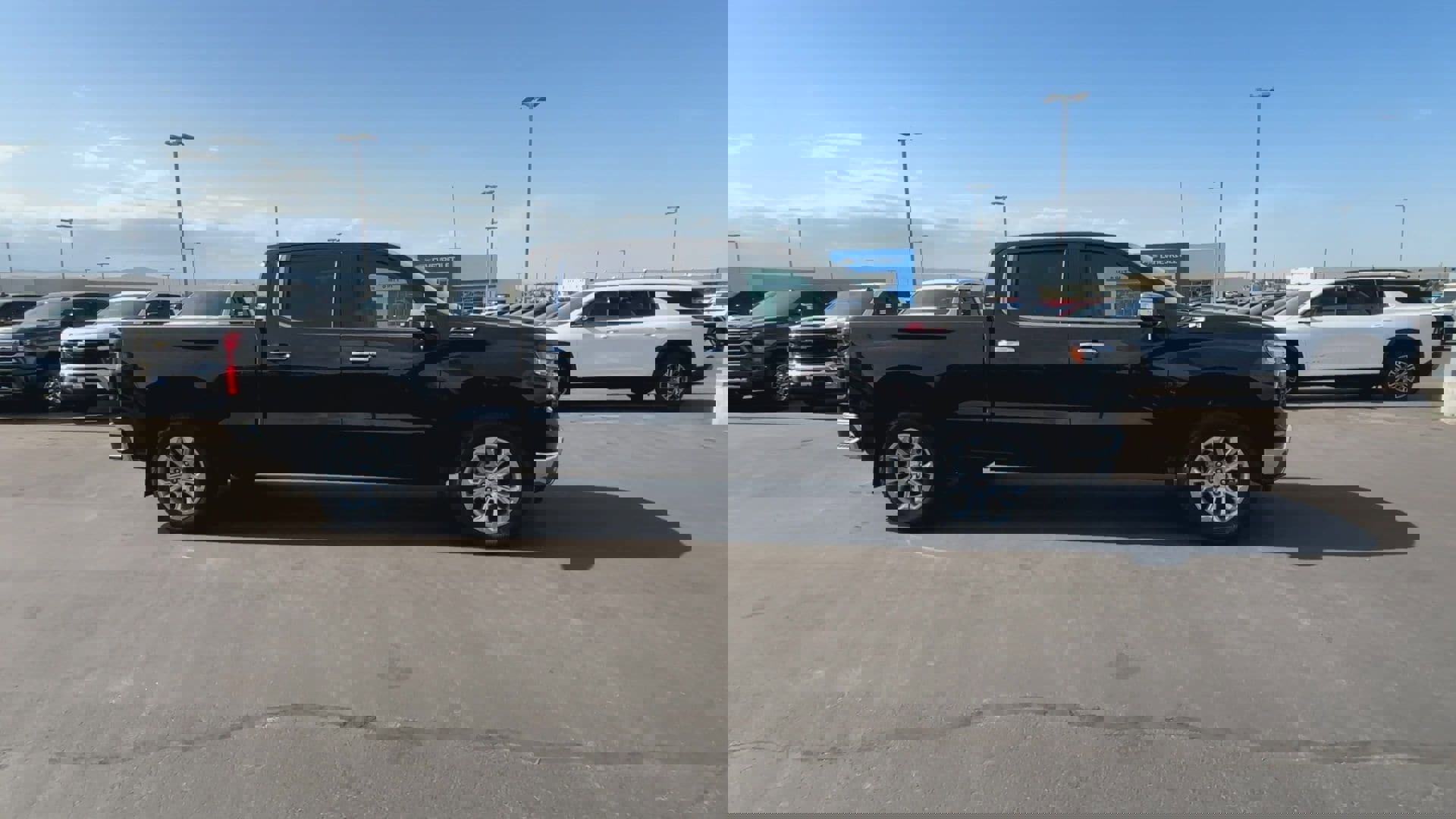 New 2025 Chevrolet Silverado 1500 LTZ w/ Technology Package image 41