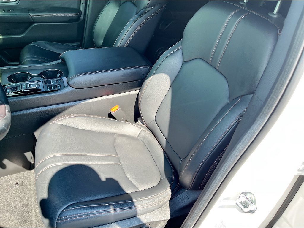 Used 2025 Honda Pilot TrailSport image 19
