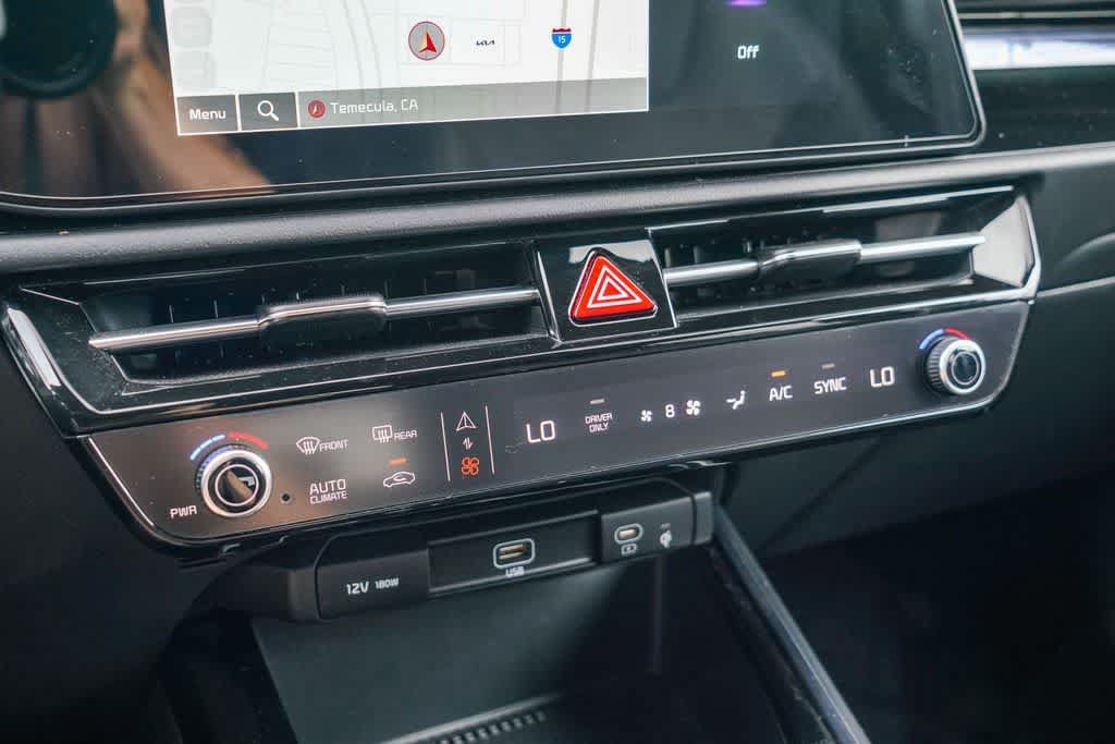 Certified 2025 Kia Niro EX FWD image 21