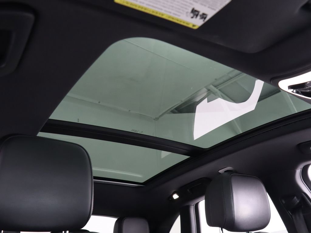 Used 2017 Porsche Macan image 26