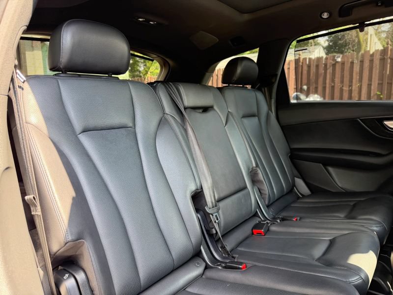 Used 2019 Audi Q7 3.0T Prestige AWD/4WD image 31