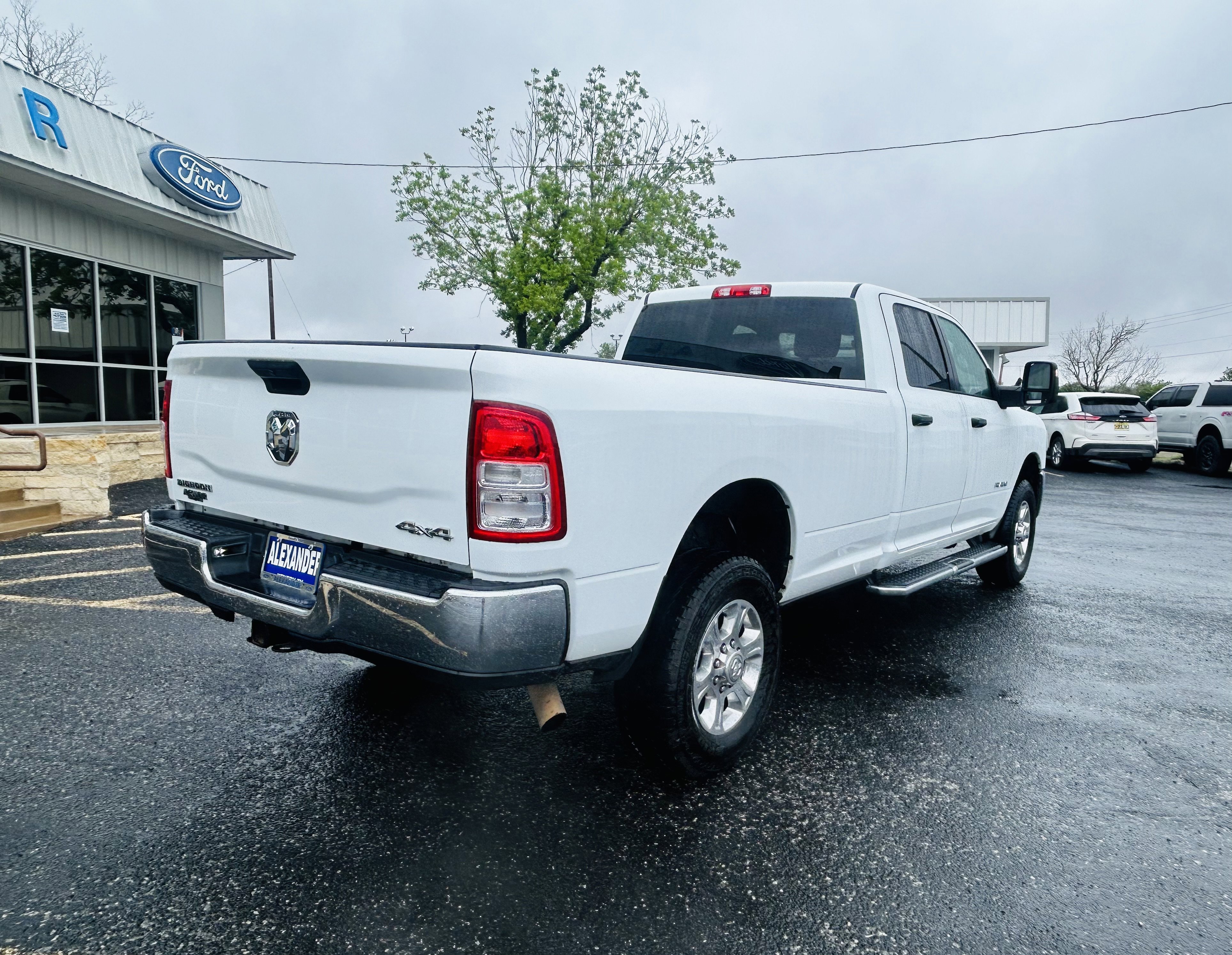 Used 2024 RAM 2500 Big Horn AWD/4WD image 9
