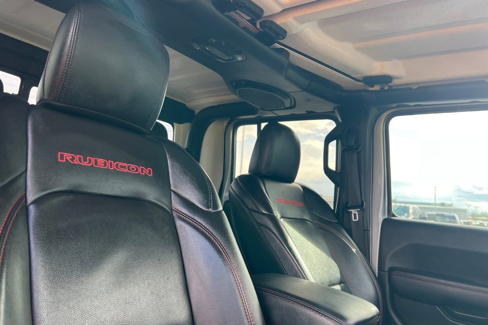 Used 2020 Jeep Gladiator Rubicon AWD/4WD image 16